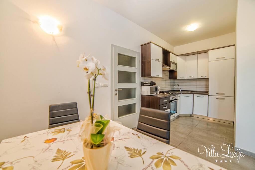 Villa Lucija Пула Екстериор снимка