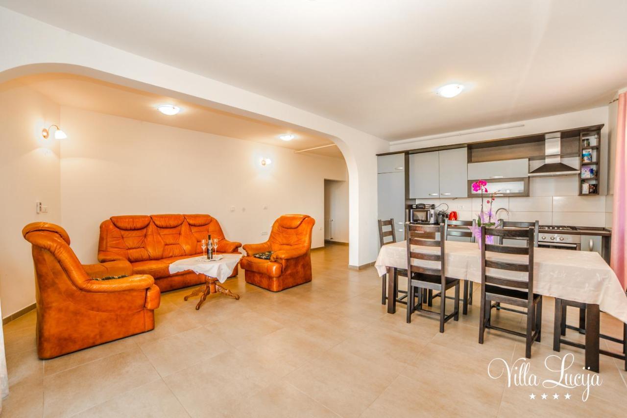 Villa Lucija Пула Екстериор снимка