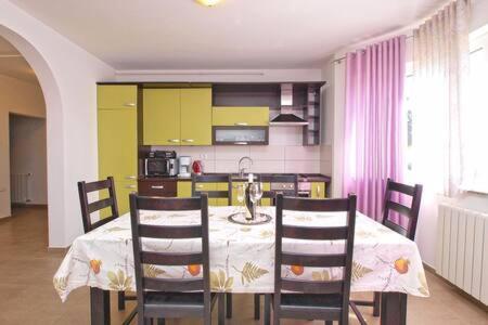 Villa Lucija Пула Екстериор снимка
