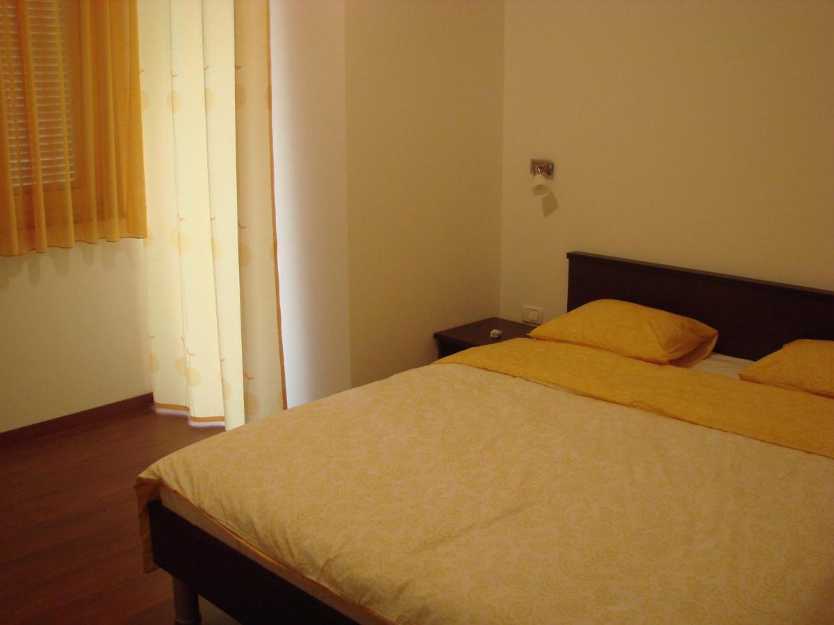 Villa Lucija Пула Екстериор снимка