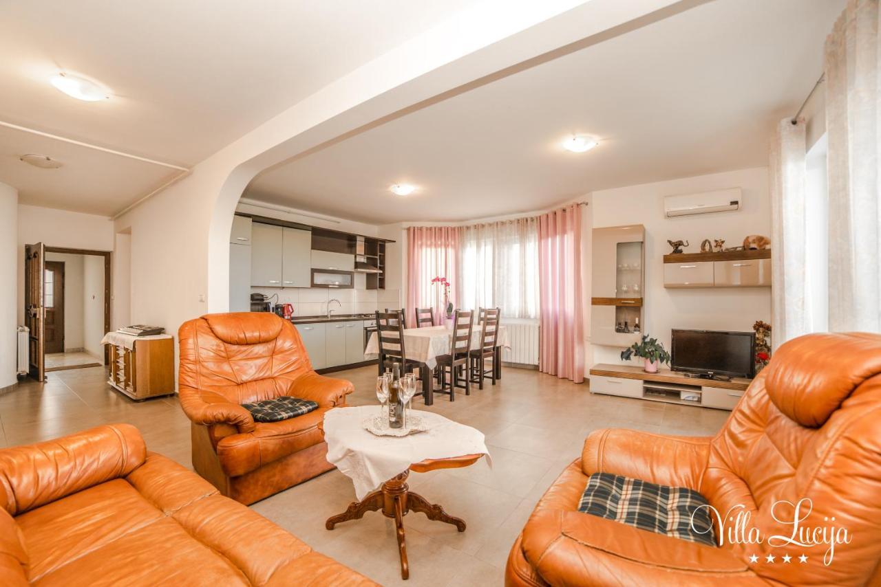 Villa Lucija Пула Екстериор снимка